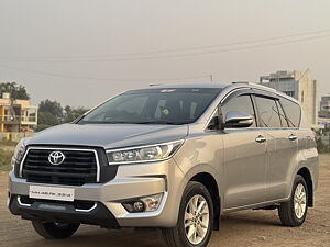 Second Hand Toyota Innova Crysta 2.4 G 7 STR [2016-2017] in Nashik