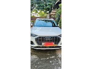 Second Hand Audi Q3 40 TFSI Technology in Delhi