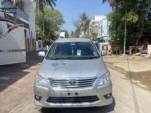 Second Hand Toyota Innova 2.5 VX 8 STR BS-IV in Pudukkottai