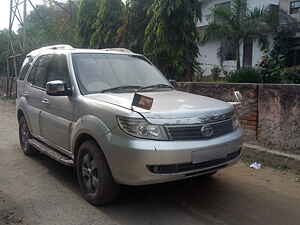 Second Hand टाटा सफारी 2.2 vx 4x2 in आगरा