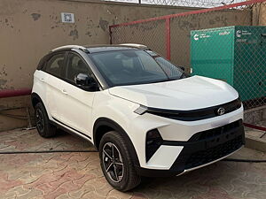 Second Hand Tata Nexon Fearless (S) 1.2 Petrol 6MT Dual Tone in Sohna