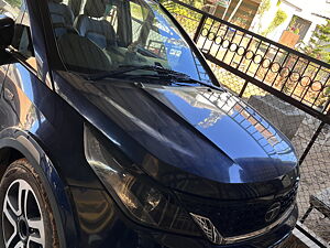 Second Hand Tata Hexa XT 4x2 7 STR in Nagpur