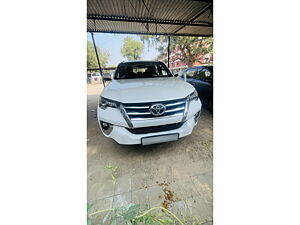 Second Hand Toyota Fortuner 2.8 4x2 MT [2016-2020] in Modasa