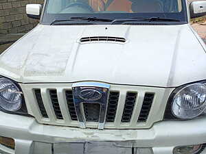 Second Hand Mahindra Scorpio VLX 2WD AT BS-IV in Srinagar