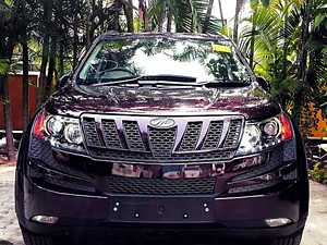 Second Hand Mahindra XUV500 W8 in Mumbai