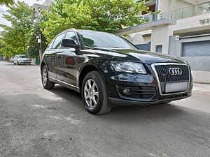 Second Hand Audi Q5 2.0 TFSI quattro in Ahmedabad