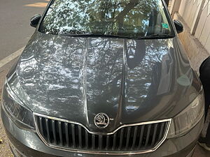 Second Hand Skoda Rapid Style 1.6 MPI AT in Delhi