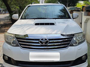 Second Hand Toyota Fortuner 3.0 4x4 MT in Dindigul