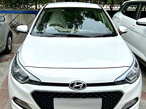 Second Hand Hyundai Elite i20 Sportz 1.2 in Lucknow