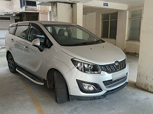 Second Hand Mahindra Marazzo M8 7 STR in Rudrapur