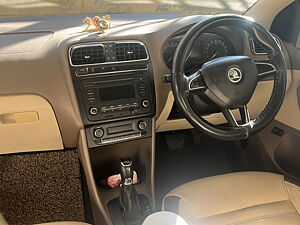 Second Hand Skoda Rapid 1.5 TDI CR Elegance AT in Chandigarh