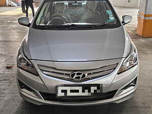 Second Hand हुंडई वरना 1.6 vtvt sx in ठाणे