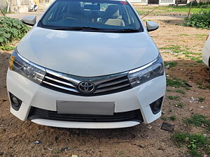 Second Hand Toyota Corolla Altis GL Petrol in Deesa