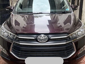 Second Hand Toyota Innova Crysta 2.7 GX 8 STR [2016-2020] in Navi Mumbai