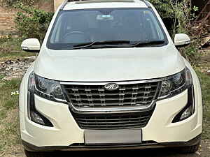 Second Hand महिंद्रा XUV500 w11 in ग्वालियर