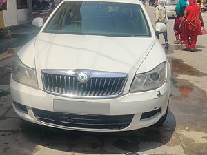 Second Hand Skoda Laura Ambiente 1.9 TDI MT in Fatehabad