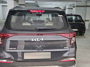 Second Hand किआ कारेन्स Luxury Plus 1.5 Diesel iMT 7 STR [2023-2024] in हैदराबाद