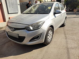 Second Hand Hyundai i20 Magna (O) 1.2 in Gondal