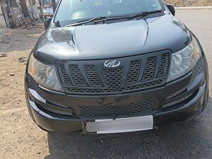 Second Hand Mahindra XUV500 W8 in Jalna