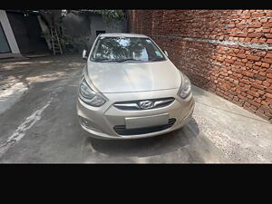 Second Hand Hyundai Verna Fluidic 1.6 VTVT SX Opt AT in Delhi