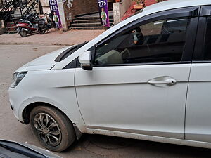 Second Hand Tata Zest XE 75 PS Diesel in Allahabad