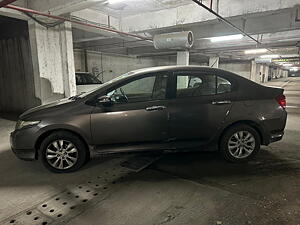 Second Hand Honda City 1.5 V MT in Noida