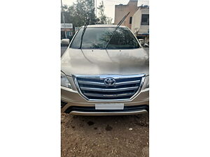 Second Hand Toyota Innova 2.5 GX 7 STR in Pune