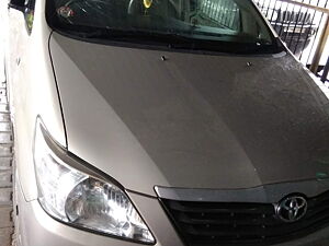 Second Hand Toyota Innova Aero Ltd 8 STR BS IV in Lucknow