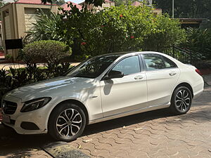 Second Hand Mercedes-Benz C-Class C 200 Avantgarde in Mumbai