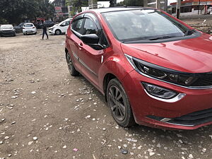 Second Hand Tata Altroz XZ (O) Petrol in Meerut