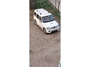 Second Hand Mahindra Scorpio VLX 2WD AT BS-III in Bhagalpur