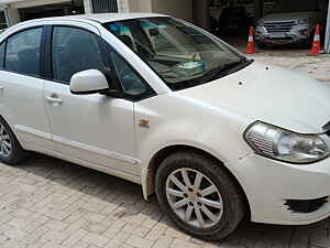 Second Hand मारुति सुज़ुकी sx4 सेलिब्रेशन (डीज़ल) in चंडीगढ़