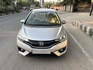 Second Hand Honda Jazz V AT Petrol in Delhi