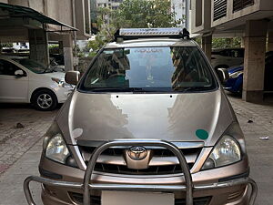 Second Hand Toyota Innova 2.5 G4 7 STR in Ahmedabad