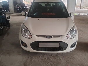 Second Hand Ford Figo Duratorq Diesel Titanium 1.4 in Muzaffurpur