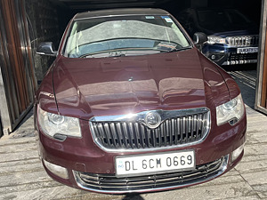 Second Hand Skoda Superb Elegance 1.8 TSI MT in Delhi