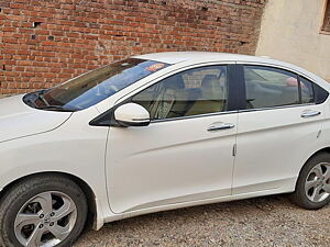 Second Hand Honda City V Diesel in Latur