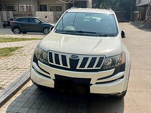 Second Hand Mahindra XUV500 W8 in Indore