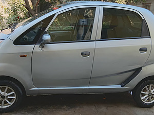 Second Hand Tata Nano LX in Lucknow