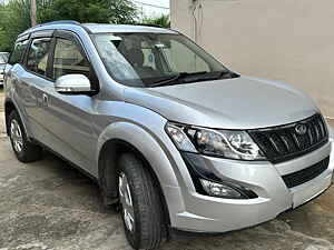 Second Hand महिंद्रा XUV500 w6 in मोहाली