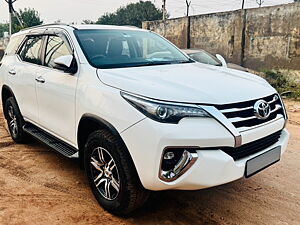 Second Hand Toyota Fortuner 2.7 4x2 MT [2016-2020] in Noida