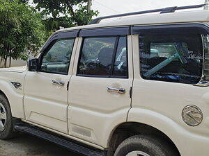 Second Hand Mahindra Scorpio S7 120 2WD 8 STR in Kushinagar