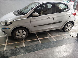 Second Hand Tata Tiago Revotorq XZ [2016-2019] in Ghaziabad