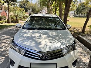 Second Hand Toyota Corolla Altis GL in Meerut