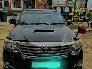 Second Hand Toyota Fortuner 3.0 4x2 MT in Kushinagar