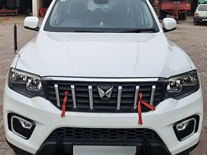 Second Hand Mahindra Scorpio Z6 Diesel AT 2WD 7 STR in Ambala City