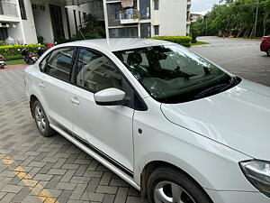 Second Hand Skoda Rapid 1.5 TDI CR Style Plus AT in Bangalore