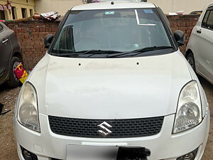 Second Hand Maruti Suzuki Swift LXi in Gurgaon