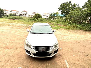 Second Hand Maruti Suzuki Ciaz VDi+ SHVS in Ahmedabad