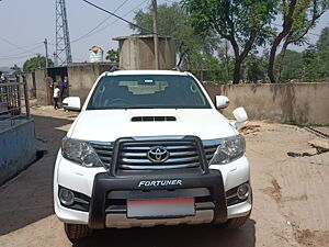 Second Hand Toyota Fortuner 3.0 4x2 AT in Jaipur